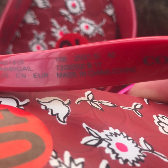 NWOT Coach flowery red sandals. - Picture 4 of 5